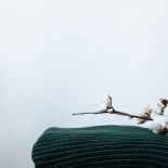 grube i ciepłe pledy z bawełny