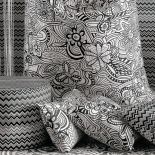 Kolekcja BLACK WHITE, Missoni. Missoni: dzianina wygrała z jedwabiem