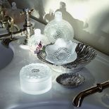 Kolekcja buteleczek Dahlia z 1935 r. Kryształ szroniony.