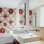 Kolekcja Mediteranea, wzór Malaga, tło MLG Fielda, 3500 zł/m². SICIS