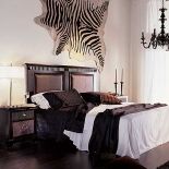 Kolekcja Voyage dla tych, którzy lubią różnorodność. Jest tu drewno lipowe i wiśni, szuflady klasyczne