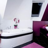 Kolorowa mozaika. Dom o dwoistej naturze