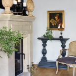 kominek w stylu klasycznym