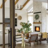 salon z kominkiem inspiracje