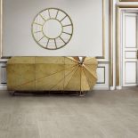 MILAN GOLD, drzwiczki zdobione różą wiatrów – to na cześć odkrywców nowych lądów, do tego złoto i lite drewno