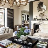 Konia rasy fryzjerskiej, ulubieńca Ol z pobliskiej stadniny, namalował Michał Zaborowski.