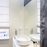 Kontrast między łupkiem black slate, a jasnym wnętrzem.