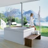 Kosztuje 12 129 zł. Może być z hydromasażem. DURAVIT