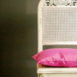 Krzesło - renowacja Adriana Olczak. Salon piękności dla mebli