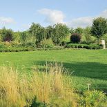 Kto szuka pomysłu na własny ogród, powinien zajrzeć na Dolny Śląsk do Wojsławic.