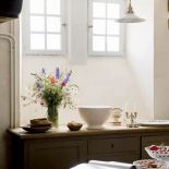 Kuchenna komoda. Zamek w miniaturze