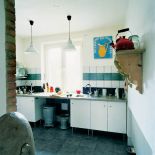 Kuchenny blat zrobiony jest z lastryko. Znalezienie kamienarza, ktory zająlby sie takim niemodnym materiałem nie było łatwe.