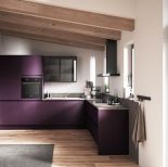 narożna kuchnia pod skosami