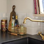 kuchnia w bloku czarny zlew