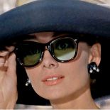 Audrey Hepburn w modelu Manhattan w filmie Śniadanie u Tiffany’ego , 1961 r.