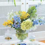 ozdoby na stolik w salonie