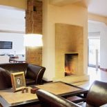 Lakiernia przerobiona na studio