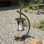 Lampa firmy Robers. Ręcznie kute lampy do ogrodu