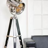 Lampa stojąca-reflektor ? jak prosto z planu filmowego. ROMANTIC HOME