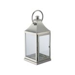 Latarnia New York duża 890 zł dostępna w BB Home.