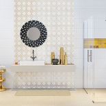 Łazienka złotem zdobiona