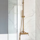 łazienka w mieszkaniu w modernistycznej kamienicy