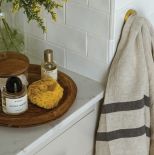 łazienka w stylu naturalnym w mieszkaniu