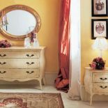 Lekko postarzane komody Florence w prowansalskim stylu. Cena dużej - 9830 zł. HEBAN