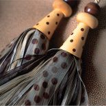 Linia Polka Dot – drewno i wstążki, SPINA DESIGN