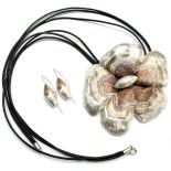 Lotos - ręcznie wykonany srebrny wisior i kolczyki. Dooperelle.pl