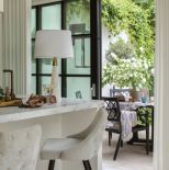 luksusowa biała kuchnia z wyspą