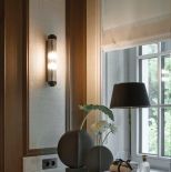 luksusowa łazienka z drewnem