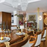 Luksusowe wnętrza: marmury, drewno i artdecowskie dekoracje