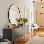 duże lustro na ścianę w przedpokoju