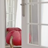 Lustro od warszawskiego rzemieslinika (Sienna 61) i śmieszny puf-dynia.