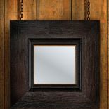 Lustro w sam raz do rustykalnych wnętrz. fot. Shutterstock