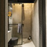 mała łazienka w stylu loftowym