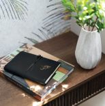 mała sypialnia w stylu boho