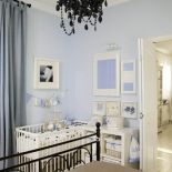 Mały Julian na razie śpi z rodzicami.