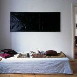 Mariusz Łukasik pracuje jak alchemik. Od pierwszego śladu pędzla na płótnie do czasu, gdy uzna dzieło za skończone, może