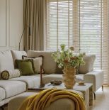 elegancki salon w mieszkaniu florystki