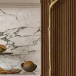 kuchnia ciemne drewno ryflowane