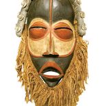 Maska plemienna. Fot. Shutterstock.com