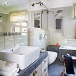 Meble łazienkowe zostały zaprojektowane przez Sylwię Lianę.