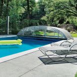 meble ogrodowe, taras. Odpoczynek nad wodą w kilku odsłonach