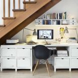 W domu urządzonym w stylu skandynawskim dominują naturalne materiały: drewno, metal, szkło.