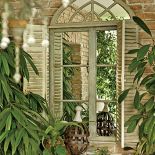 Meble w stylu angielskim, francuskim i skandynawskim oraz egzotyczne dodatki.