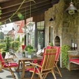 Meble w stylu angielskim, francuskim i skandynawskim oraz egzotyczne dodatki.