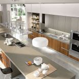 Meble włoskiej marki Snaidero. Piekarnik parowy, piekarnik zwyczajny i szuflada do podgrzewania naczyń od Gaggenau.