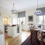 Miało być przytulnie i z ogromnym stołem.